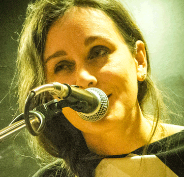 silvia caracristi